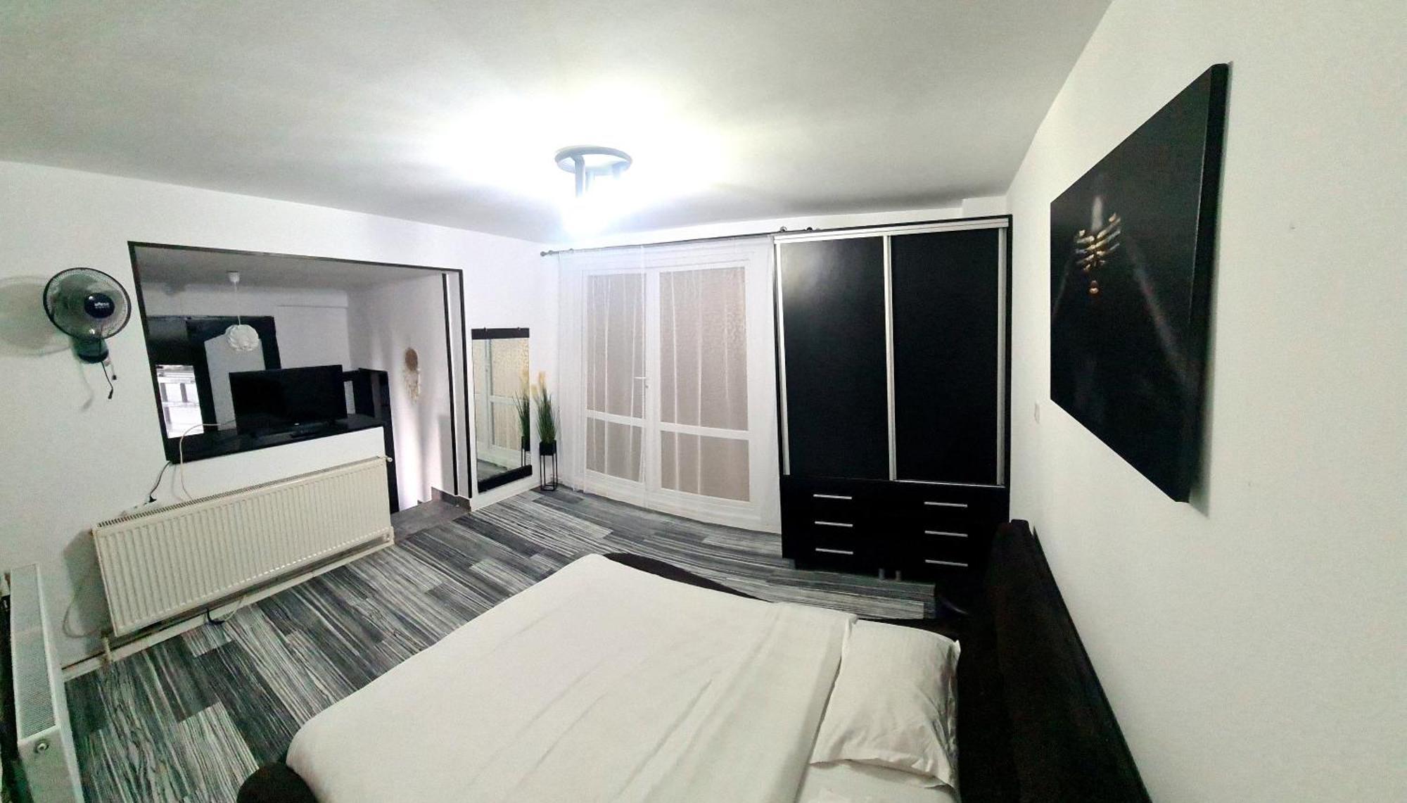 Casa Wanted Orsova Hotel Ngoại thất bức ảnh