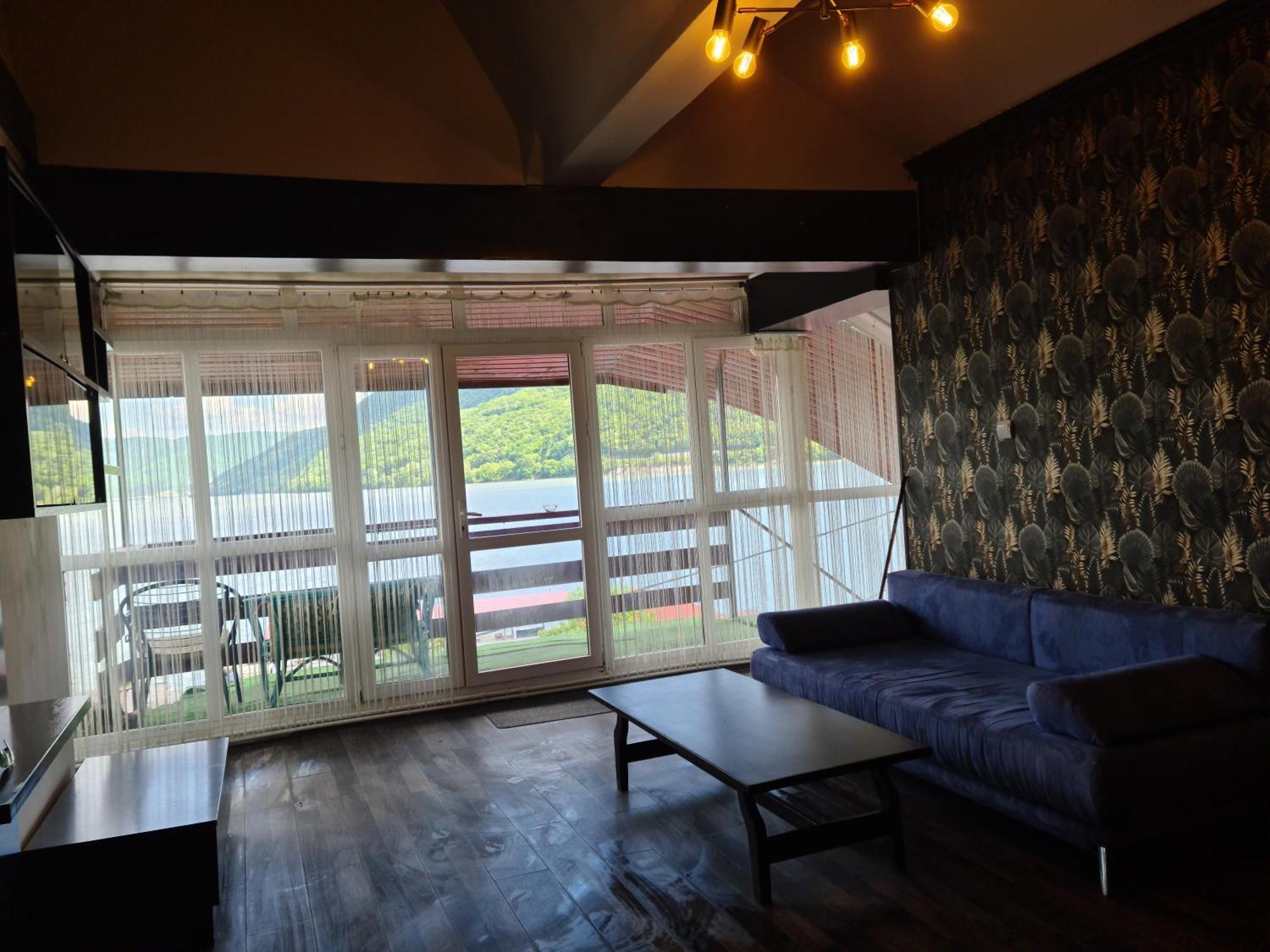 Casa Wanted Orsova Hotel Ngoại thất bức ảnh